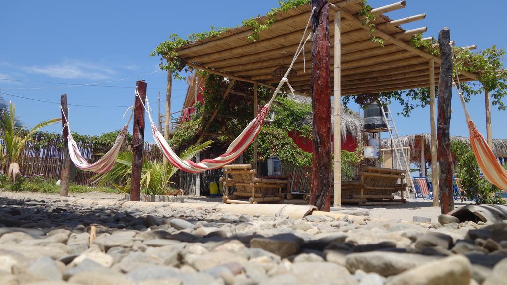 Psygon Surf Camp Hostel Mancora Exterior photo