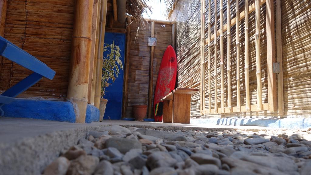 Psygon Surf Camp Hostel Mancora Exterior photo