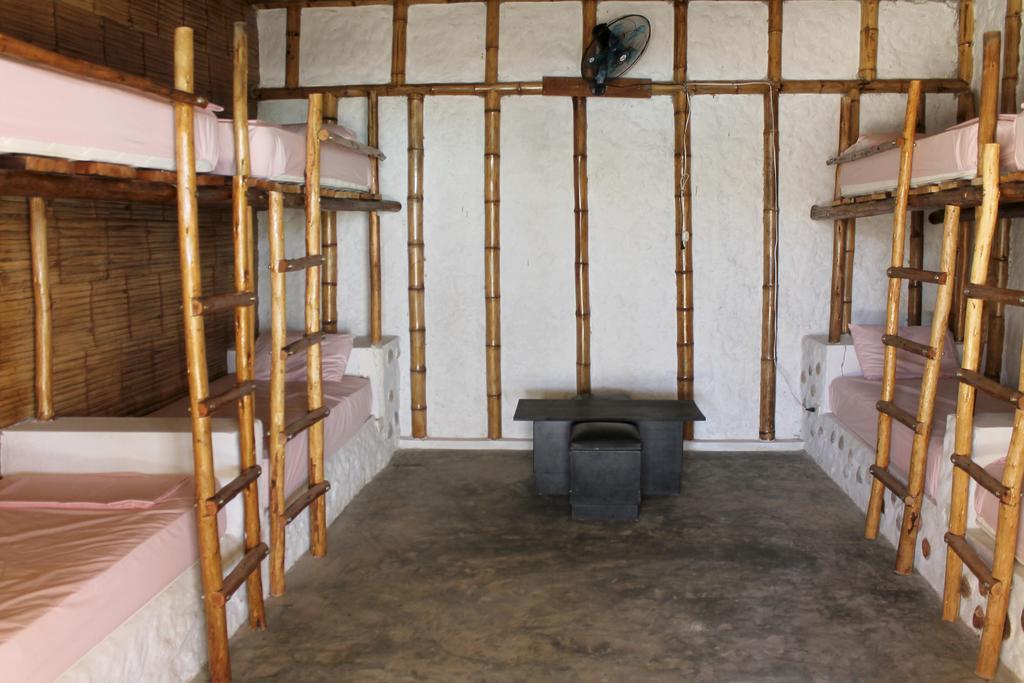 Psygon Surf Camp Hostel Mancora Room photo