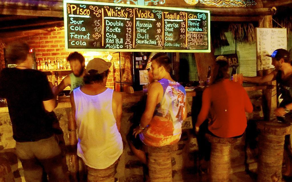 Psygon Surf Camp Hostel Mancora Exterior photo